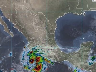 Alerta en Puerto Vallarta y Mazatlán: se espera que la tormenta Roslyn toque tierra como huracán