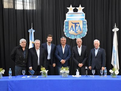 ¿Argentina sigue los pasos de Holanda y cancela la temporada por coronavirus?