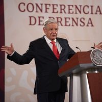 “Coyotes” buscaban registrar la marca Maya para vendérsela al gobierno: AMLO