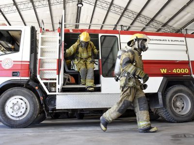 Gran susto en Neuquén Capital: se incendió una casa con una familia adentro