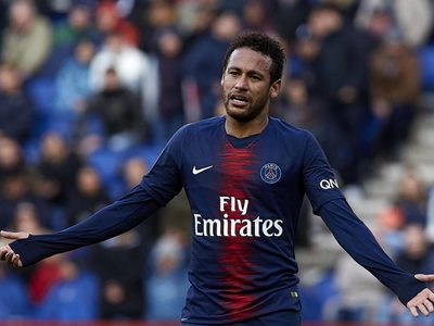 Duras acusaciones contra Neymar en Brasil