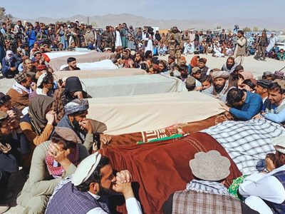 Afganistán y Pakistán se comprometen a respetar alto al fuego tras más de una semana de combates