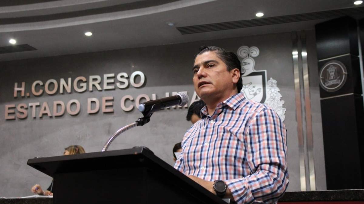 El diputado priista Carlos Arturo Noriega García
