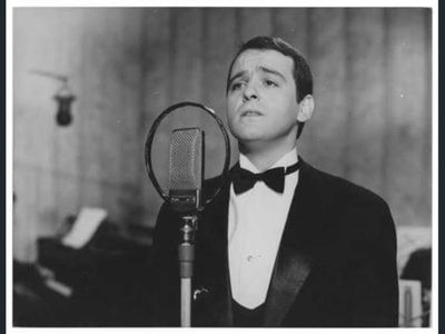 Una vida dedicada a la música: a sus 85 años, así está hoy Néstor Fabián, icono de los escenarios argentinos
