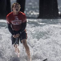 Alan Cleland se convierte en el primer surfista mexicano que gana el US Open (Video)