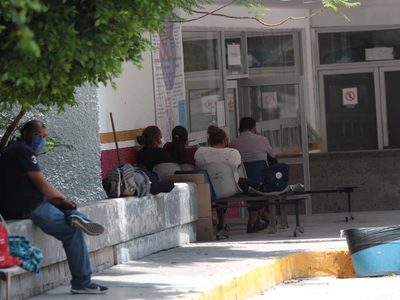 INEGI: con AMLO se duplicó la población sin servicios de salud