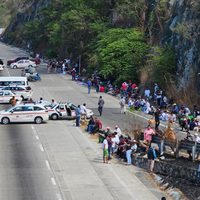 Levantan bloqueo en la Autopista del Sol tras acordar una mesa de diálogo