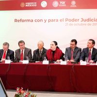 Gertz: no hay orden de aprehensión contra Romero Deschamps