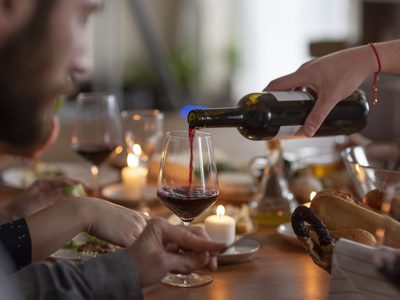 La Vendimia Neuquina invita a vivir la Noche de Bodegas, un recorrido para los amantes del vino