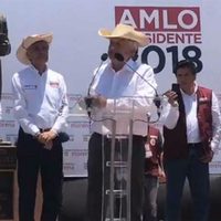 En Zitácuaro, Michoacán, López Obrador se compromete a sacar al país 'del atolladero”