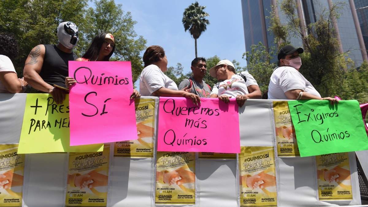 Protestas de familiares de niños con cáncer