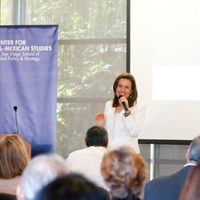 Cuestionan a Margarita Zavala por fractura del PAN en la Universidad de San Diego