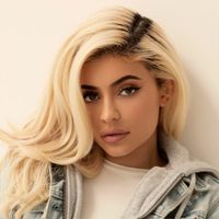 ¡Como dos gotas de agua! Kylie Jenner copió a su hija para demostrar su parecido. ¿Será que sí?