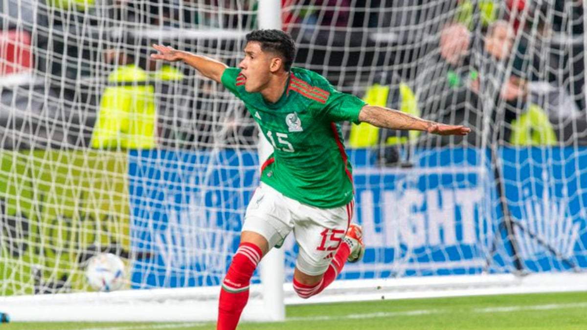 Antuna celebra su gol
