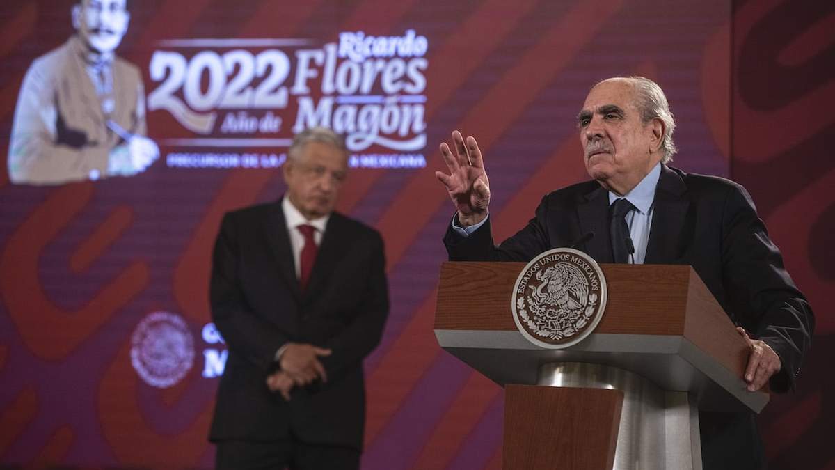 López Obrador y Pablo Gómez el jueves 7 de julio, cuando el titular de la UIF presentó el resultado de su investigación