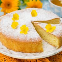 Torta tibia de cuchara: en pocos pasos y con pocos ingredientes, una receta fácil que destaca por su textura y sabor