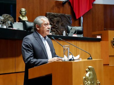 Senador Raúl Morrón buscará contender por la gubernatura de Michoacán en 2027