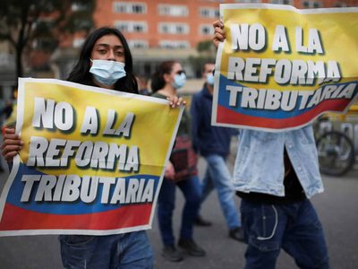 Iván Duque vuelve a presentar una reforma tributaria en Colombia y se avecinan protestas