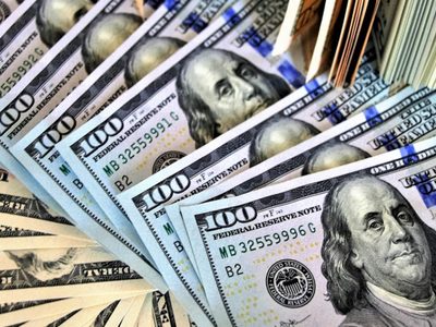 Prevén en cuánto cerrará el dólar a fin de año