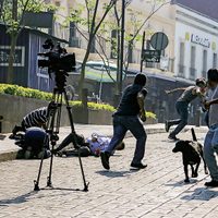Una austeridad que atenta contra periodistas y activistas