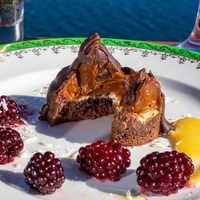Brownies barilochenses: con cerveza y fruta fina