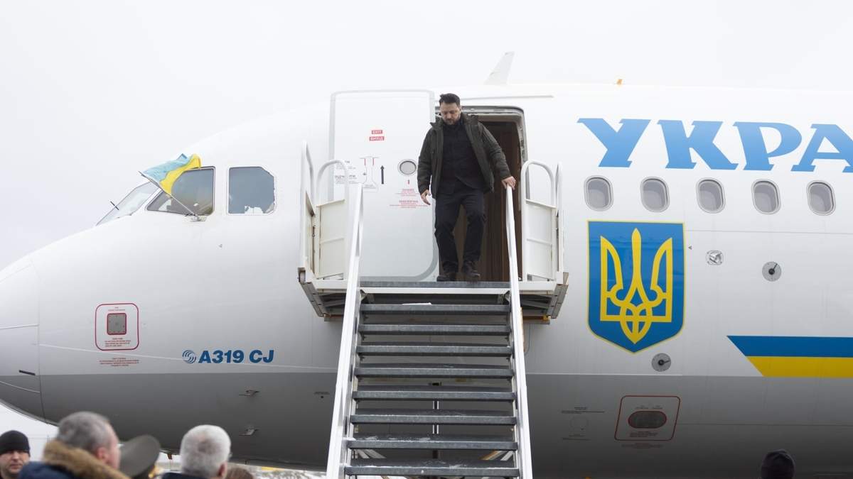El presidente ucraniano Volodymyr Zelenskyy llega a Halifax, Nueva Escocia, Canadá, el sábado 27 de diciembre