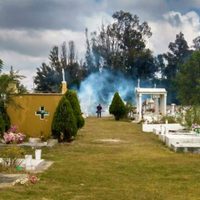 Por covid-19, cierran panteones de León en el Día del Niño y de la Madre