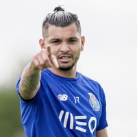 El 'Tecatito” Corona, en la mira del Wolverhampton de Raúl Jiménez