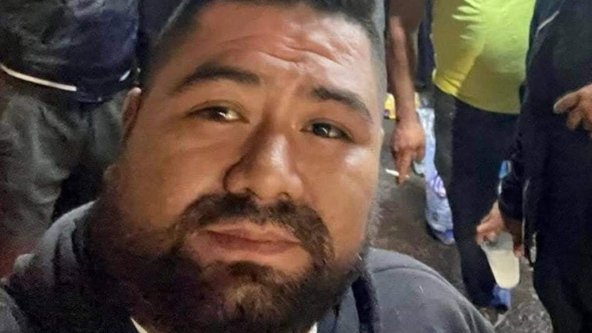Rodrigo Mondragón, aficionado del Cruz Azul, falleció en el estacionamiento del Estadio Olímpico Universitario de la UNAM, el 25 de octubre de 2025