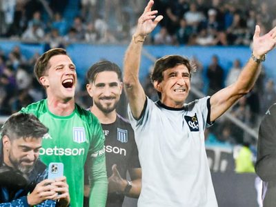 Hay Costas para rato: Racing acordó la continuidad del entrenador