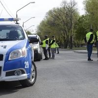 Docente acusa a la policía por exceso de autoridad