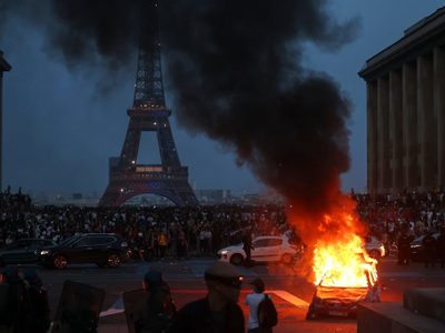 Más de 330 detenidos en Francia por disturbios tras la victoria del PSG (Videos)