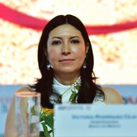 Banxico mantiene la tasa de referencia; destaca volatilidad