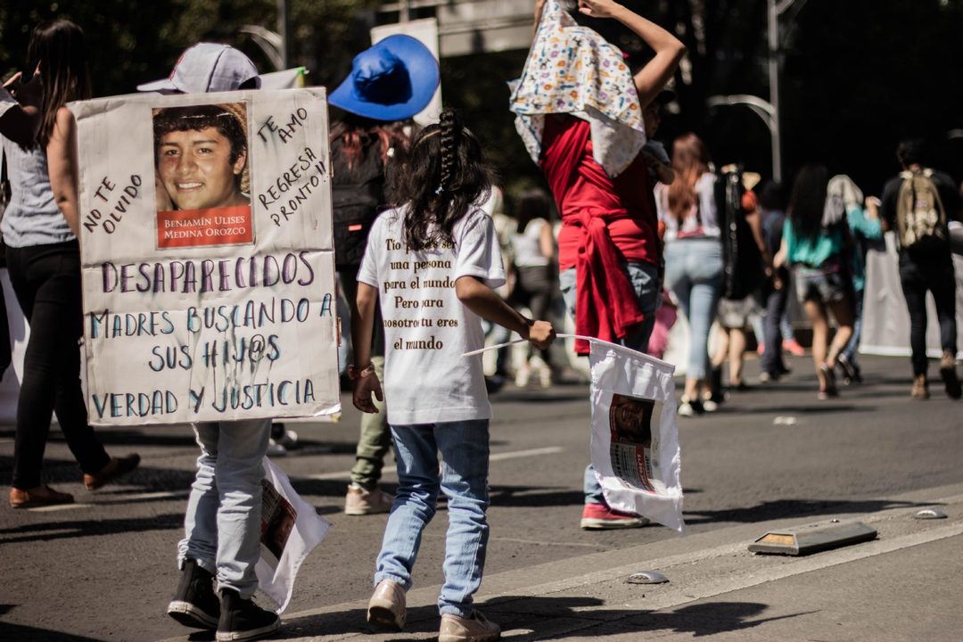 Cada 10 de mayo madres que buscan a sus hijas e hijos desaparecidos realizan una marcha conmemorativa al Di´a de las Madres. Foto. Efrai´n Tzuc.