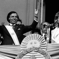 Efemérides de hoy: a 34 años del triunfo de Carlos Menem en las elecciones presidenciales de 1989