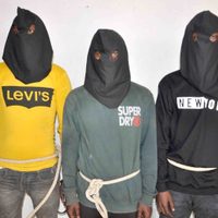 Influencer española fue víctima de violación grupal frente a su esposo en India; cuatro detenidos