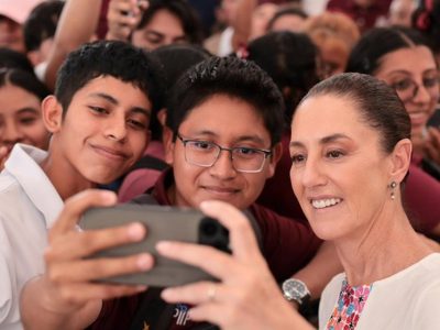 Desde Palenque, Claudia Sheinbaum anuncia que beca Gertrudis Bocanegra se otorgará a todos los universitarios de Chiapas