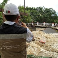 Deslaves, inundaciones y personas lesionadas deja "Nora" a su paso en Jalisco