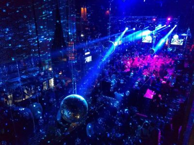 Fiscalía de la CDMX investiga el hallazgo de una joven drogada en el bar Hookah Santa Fe
