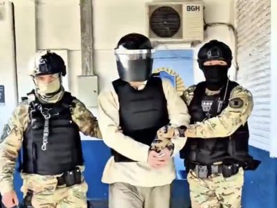 Argentina traslada a un penal al contralmirante Fernando Farías Laguna, acusado de huachicol fiscal