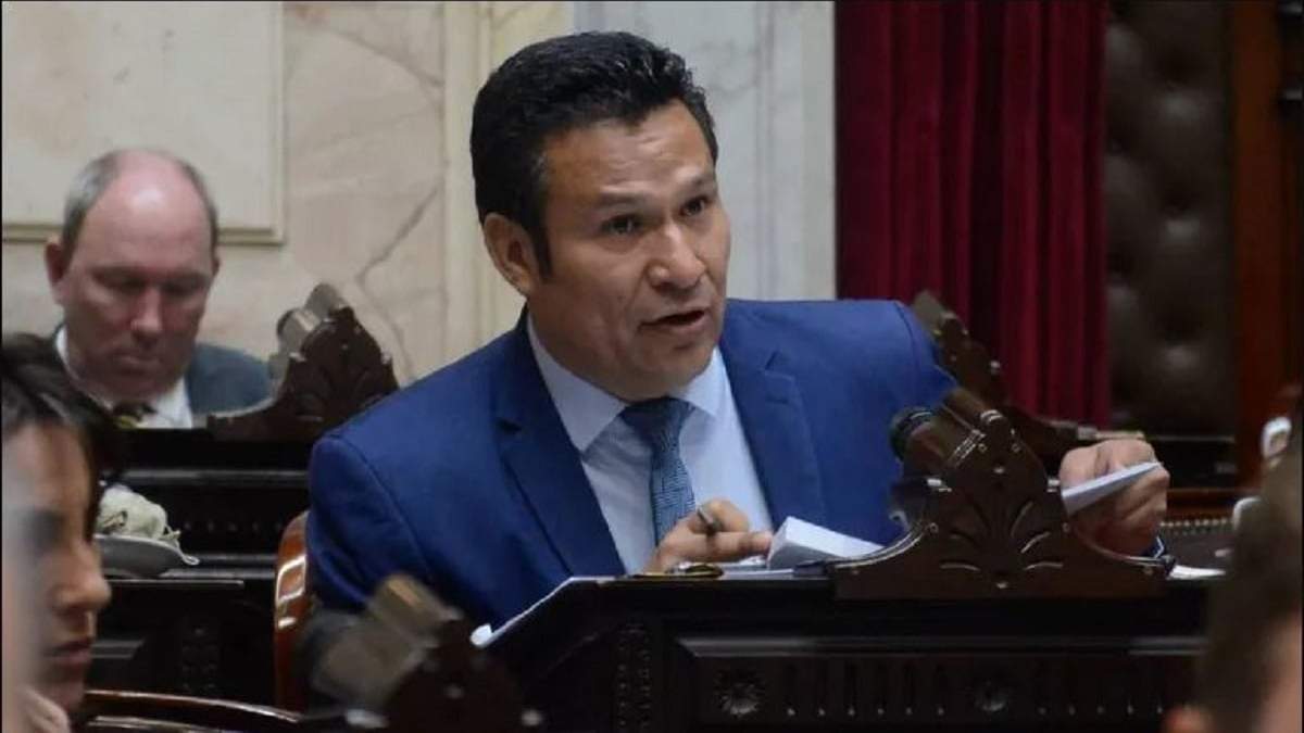 El diputado nacional por Neuquén, Osvaldo Llancafilo. Fuente: (Facebook)