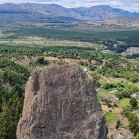 Piedra de la Aguja: el rincón de Chubut ideal para caminar, observar aves y conectar con la historia local