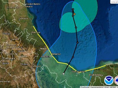 Tormenta tropical Karl cobra fuerza en el Golfo de México