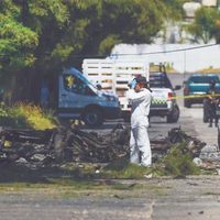 Gobierno de Guanajuato se compromete a pagar daños por explosiones de coches bomba