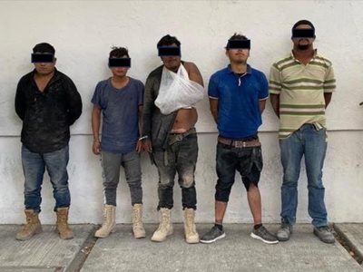 Policía abate a dos y detiene a cinco en Anáhuac, NL