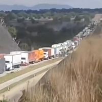 Tras más de 70 horas, continúa bloqueo de ejidatarios en el Arco Norte