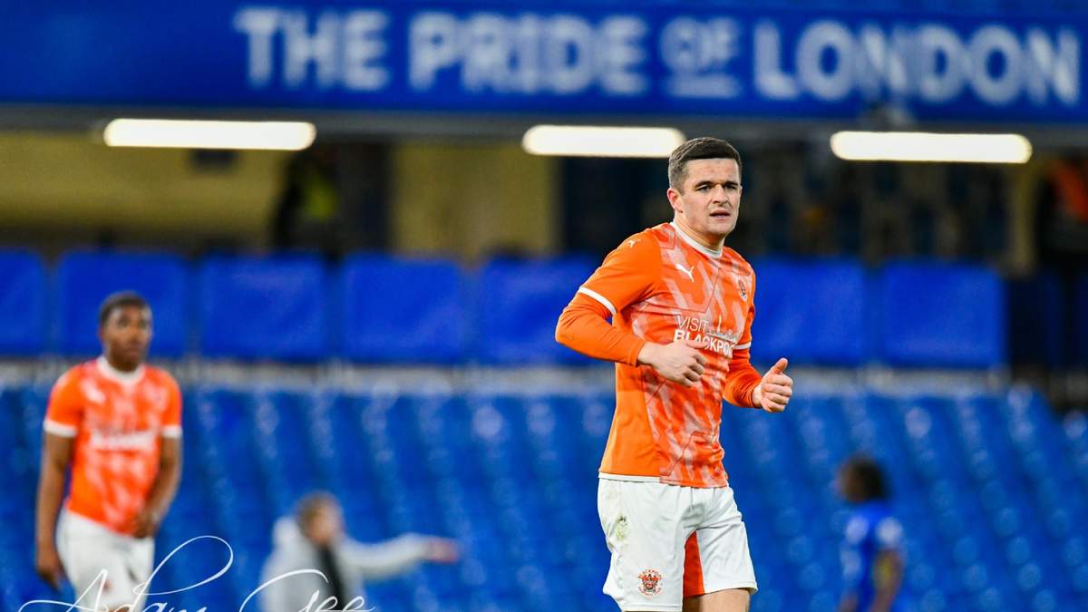 Jake Daniels, jugador de 17 años del Blackpool