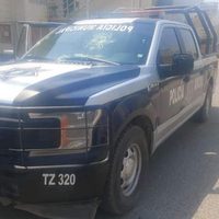 Policía de Tlajomulco detiene a un sujeto mientras enterraba un cadáver en el patio