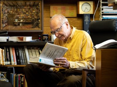 Llega un nuevo libro de Donald Knuth