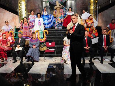 Anuncian en Bellas Artes el retorno de la Guelaguetza en Oaxaca
